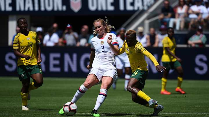 Mewis, Lloyd Lead USWNT Over South Africa in Pre-World Cup Friendly