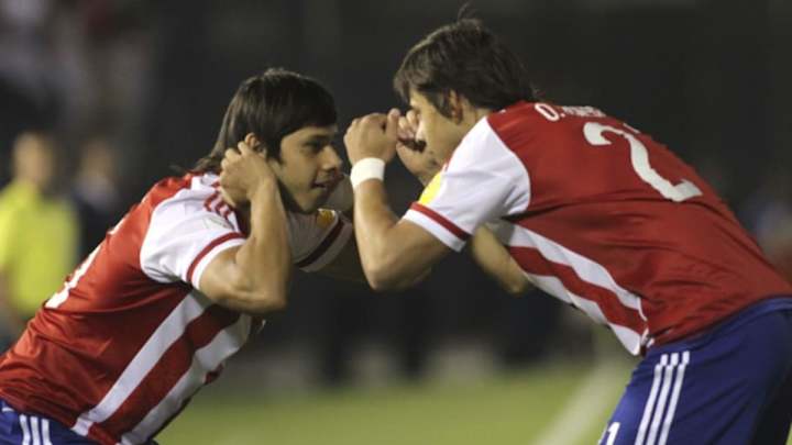 Los hermanos Romero fueron presentados al estilo "Súper Campeones" en San Lorenzo