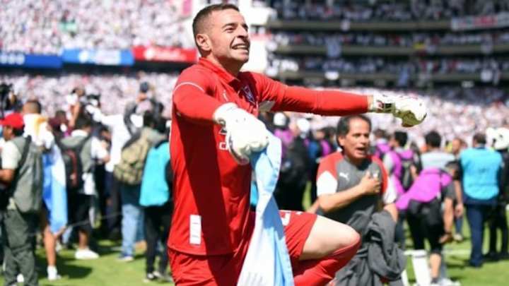 El mensaje de Adrian Gabbarini a la hinchada tras renovar