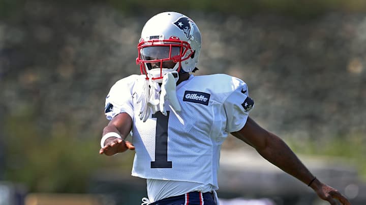 Report: Patriots Didn’t Know About Antonio Brown’s Sexual Assault Lawsuit Report: Patriots Didn’t Know About Antonio Brown’s Sexual Assault Lawsuit