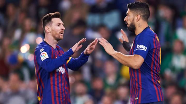 Luis Suárez defendió a su amigo: “Messi no dice ni ay, ni de un DT ni de un jugador” Luis Suárez defendió a su amigo: “Messi no dice ni ay, ni de un DT ni de un jugador”