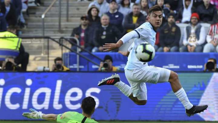 El agente de Dybala complica su traspaso al Manchester United El agente de Dybala complica su traspaso al Manchester United