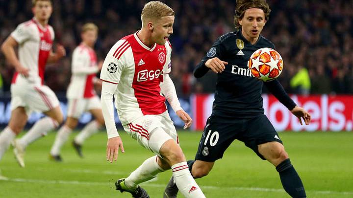 El Real Madrid frena la operación Pogba y se esfuerza para fichar a Van de Beek