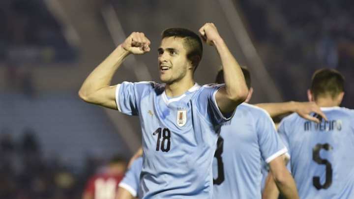 West Ham Set to Land Club-Record £45m Maxi Gomez as Forward 'Turns Down Champions League'