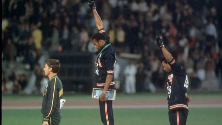 Tommie Smith, John Carlos to be Inducted Into U.S. Olympic Hall of Fame