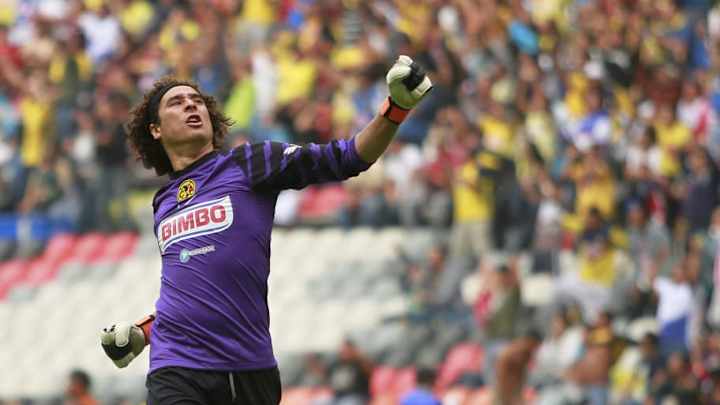 Memo Ochoa analizaría su regreso al América