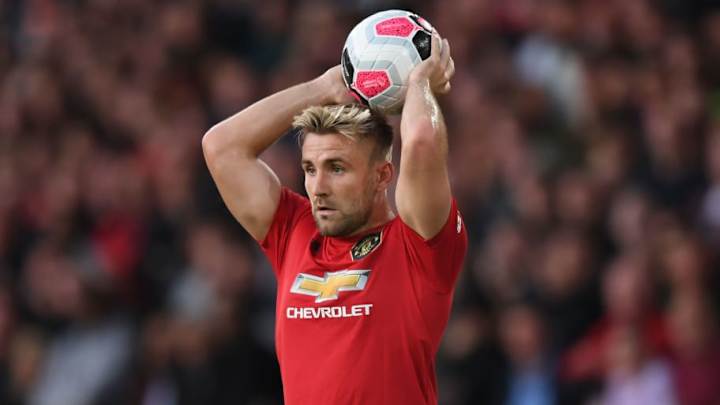 Luke Shaw Hobbles Off With Hamstring Injury in First Half of Man Utd's Clash With Crystal Palace