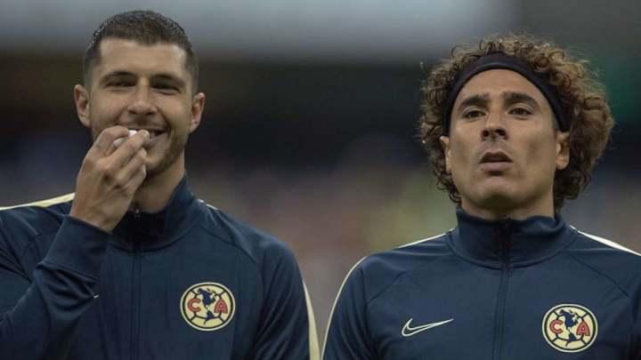 Lo que le dijo Guido Rodríguez a Guillermo Ochoa tras la goleada de Argentina a México