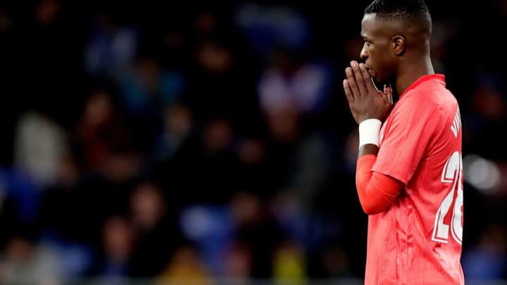 Vinícius salva la papeleta a Solari tras la vuelta de Bale: "¿Titular? No, llevo poco tiempo" Vinícius salva la papeleta a Solari tras la vuelta de Bale: "¿Titular? No, llevo poco tiempo"