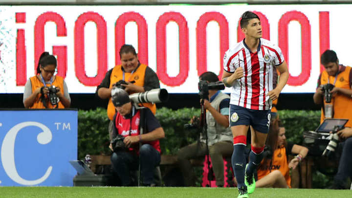 Las declaraciones de Alan Pulido tras su peculiar penalti ante León