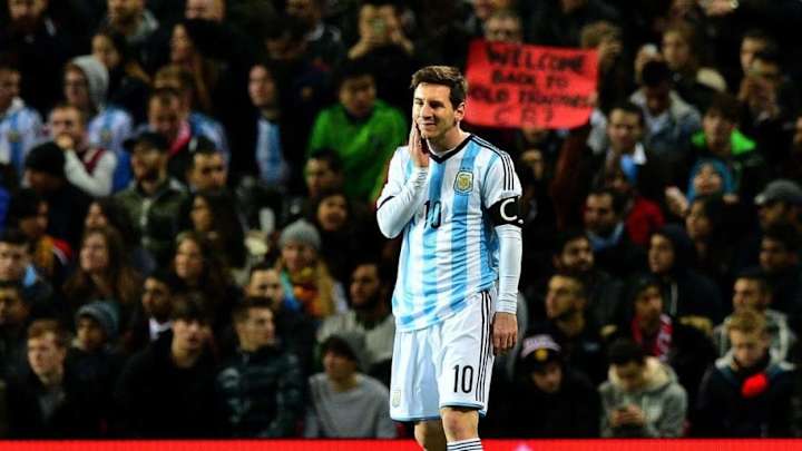 Messi ya habló con Scaloni y volvería a la Selección Argentina Messi ya habló con Scaloni y volvería a la Selección Argentina