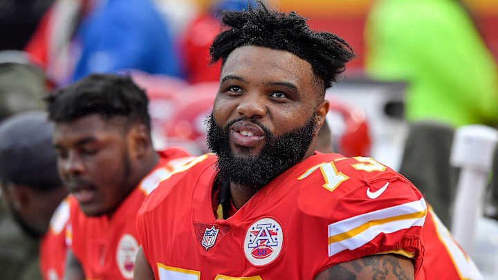 Chiefs' Jeff Allen Gave Tickets to AFC Championship to Fan Who Helped Him Get His Car Out of the Snow