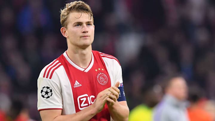 Report: De Ligt to Sign With Juventus, Not Barcelona or PSG Report: De Ligt to Sign With Juventus, Not Barcelona or PSG