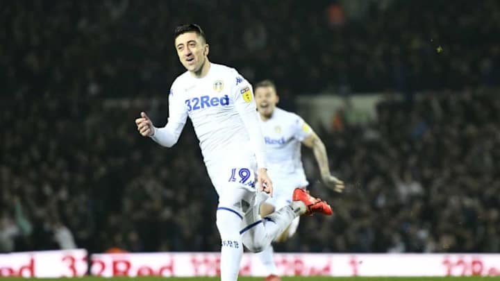 Matt Holland Hails 'Excellent' Pablo Hernandez as Leeds Continue Quest for Automatic Promotion