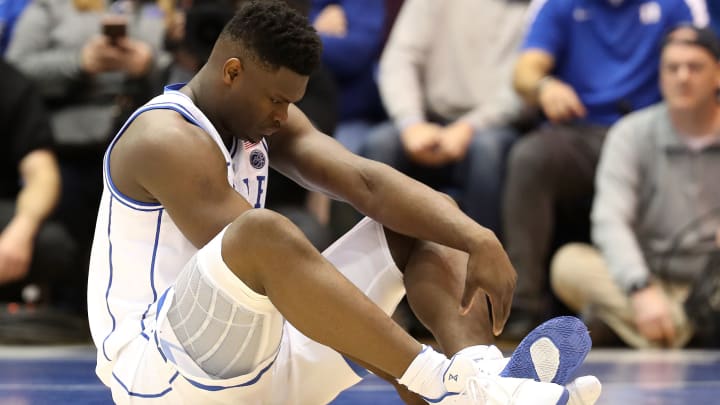NBA Players React to Zion Williamson Ripping Shoe, Injuring Knee vs. UNC NBA Players React to Zion Williamson Ripping Shoe, Injuring Knee vs. UNC