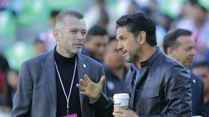 José Luis Higuera descarta a dos candidatos para director técnico de Chivas José Luis Higuera descarta a dos candidatos para director técnico de Chivas