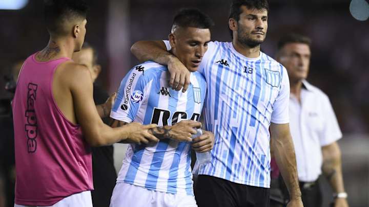 Los dos clubes argentinos que se pelean por contratar a Ricardo Centurión