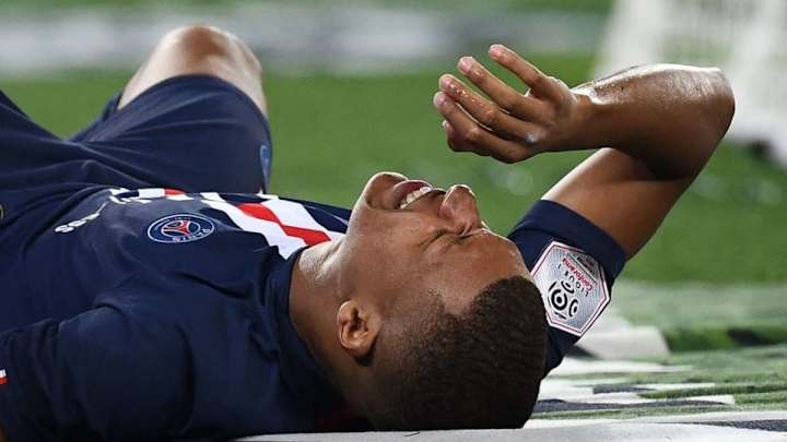 Injury Update on Paris Saint-Germain Stars Kylian Mbappe & Edinson Cavani Ahead of Real Madrid Clash