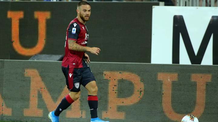 Nahitan Nández recién llegó a Italia y ya tiene un auto de ensueños Nahitan Nández recién llegó a Italia y ya tiene un auto de ensueños