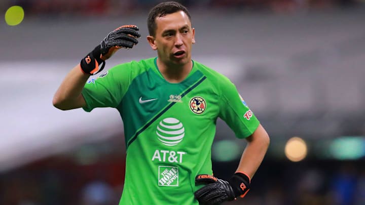 Marchesín pide que le silben a él antes de silbarle a un compañero