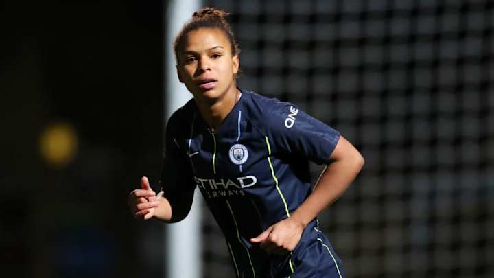 Nikita Parris Beats Vivianne Miedema to FWA Women's Footballer of the Year by a Single Vote