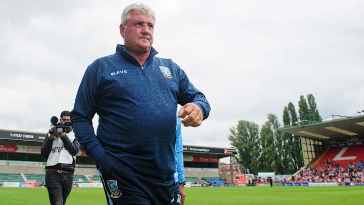 Newcastle Hires Steve Bruce as Coach to Replace Rafa Benitez Newcastle Hires Steve Bruce as Coach to Replace Rafa Benitez