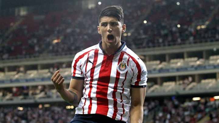 Alan Pulido habla sobre su continuidad en Chivas
