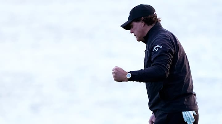 Phil Mickelson on the Brink of Fifth Win at AT&T Pebble Beach Pro-Am