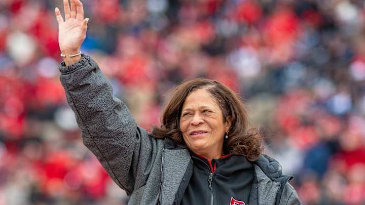 Rutgers Women’s Coach C. Vivian Stringer Sidelined by Exhaustion