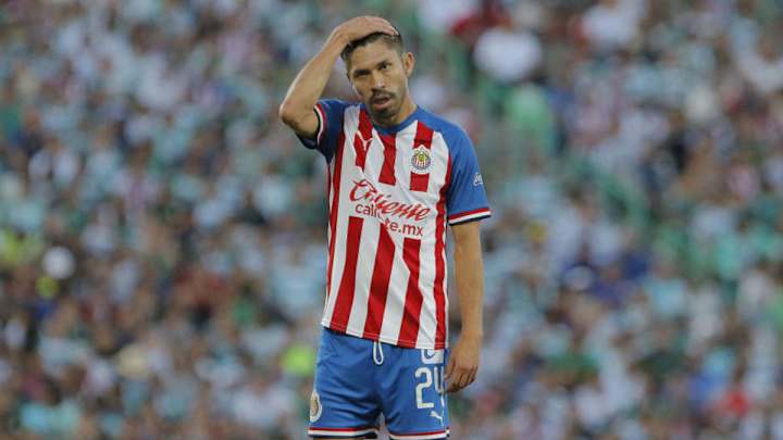 Tomás Boy sale en defensa de Oribe Peralta luego de las criticas hechas por su falta de gol