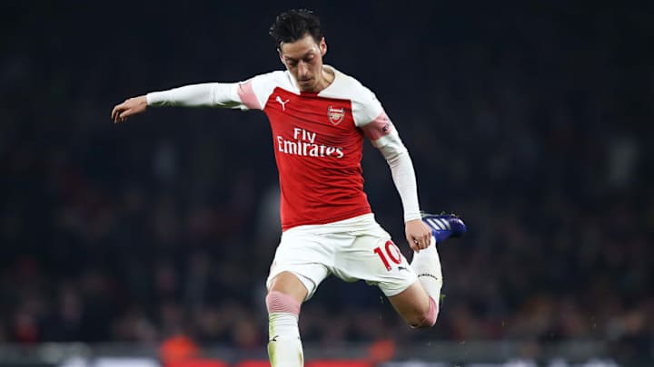 Ian Wright Lauds Mesut Ozil After German's 'Brilliant' Goal for Arsenal against Bournemouth Ian Wright Lauds Mesut Ozil After German's 'Brilliant' Goal for Arsenal against Bournemouth