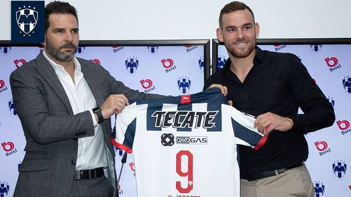 Vincent Janssen llegó a la ciudad de Monterrey y fue presentado con Rayados