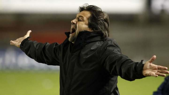 Caruso Lombardi se puso a disposición de Diego Maradona para ayudarlo con Gimnasia Caruso Lombardi se puso a disposición de Diego Maradona para ayudarlo con Gimnasia