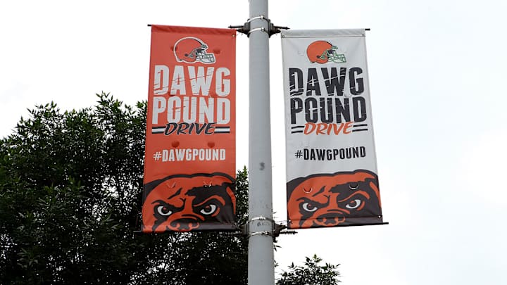 Browns Apparently Think #DP Only Stands For Dawg Pound