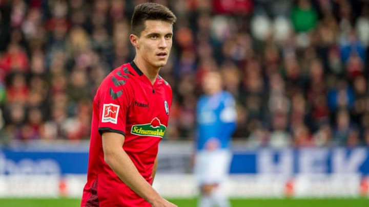 Bartosz Kapustka Suffers Anterior Cruciate Ligament Damage on Loan Away From Leicester Bartosz Kapustka Suffers Anterior Cruciate Ligament Damage on Loan Away From Leicester