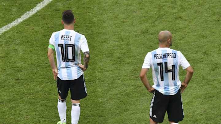 Mascherano utilizó una foto de Ginóbili para ironizar acerca del "club de amigos" de Argentina