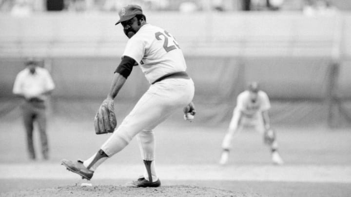 Remembering the Time Luis Tiant Was Traded for 500 Teddy Bears Remembering the Time Luis Tiant Was Traded for 500 Teddy Bears