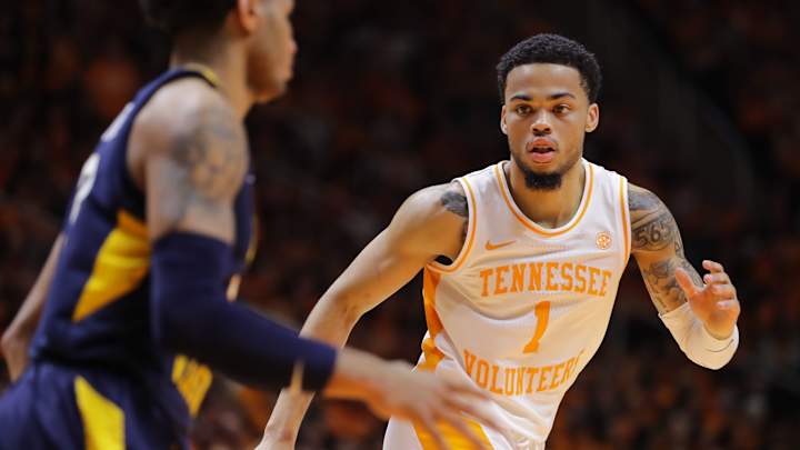 No. 1 Vols Defeat Mountaineers 83-66 for 14th Straight Win