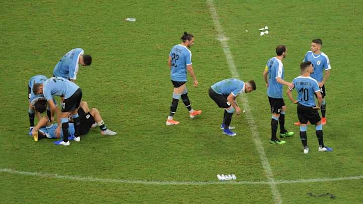 Luis Suárez falló el penalti que dejó a Uruguay fuera de la Copa América