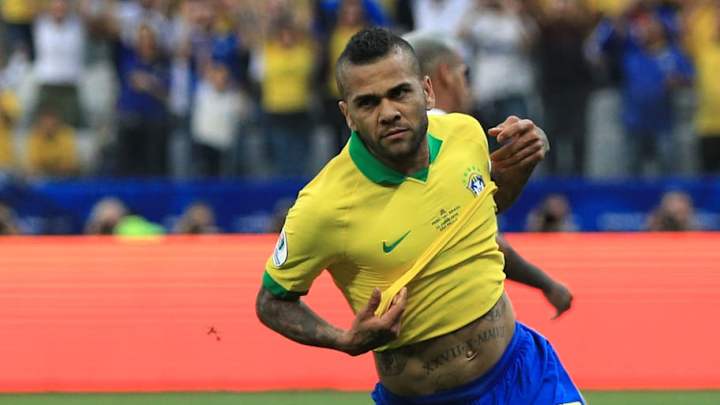 Barcelona Consider Re-Signing Dani Alves After Brazilian Offers Services Up to Former Side Barcelona Consider Re-Signing Dani Alves After Brazilian Offers Services Up to Former Side
