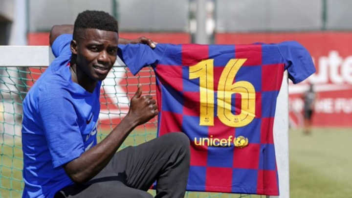 El senegalés Wagué da el salto al primer equipo del FC Barcelona El senegalés Wagué da el salto al primer equipo del FC Barcelona