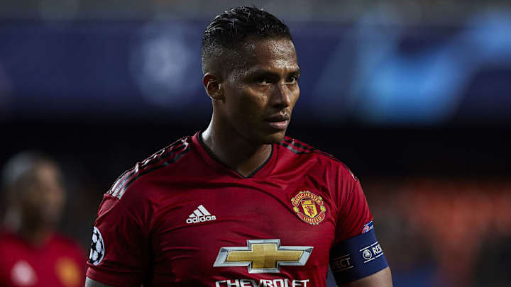 West Ham to Target Man Utd's Antonio Valencia if Pablo Zabaleta Opts to Leave the Club West Ham to Target Man Utd's Antonio Valencia if Pablo Zabaleta Opts to Leave the Club