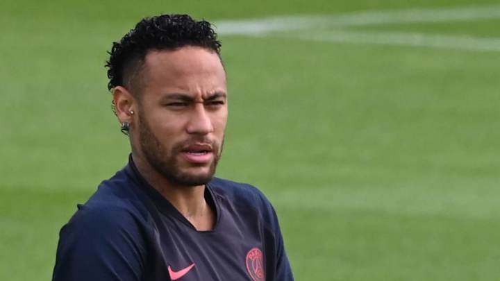El reglamento de salarios de LaLiga obliga al FC Barcelona a vender si quiere fichar a Neymar