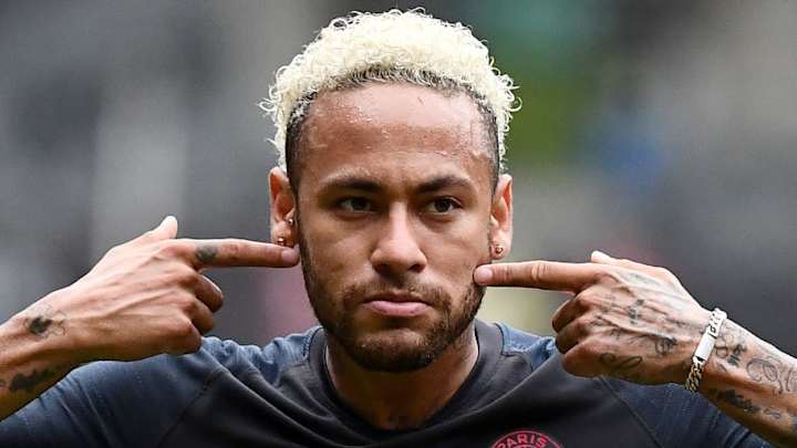 La delegación del FC Barcelona se encuentra en París para hacer la última oferta por Neymar