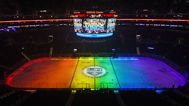 LA Kings Feature Five Same-Sex Couples on Pride Night Kiss Cam
