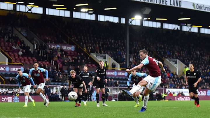 Burnley vs Fulham Preview: Where to Watch, Live Stream, Kick Off Time & Team News