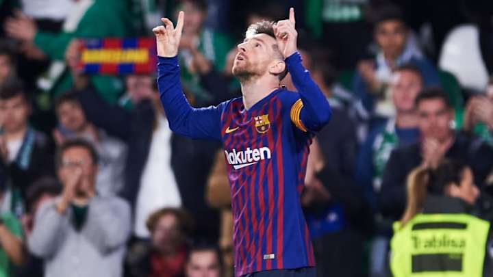 Lionel Messi Says Opposing Fans Applauding Him for Hat Trick Is a First Lionel Messi Says Opposing Fans Applauding Him for Hat Trick Is a First