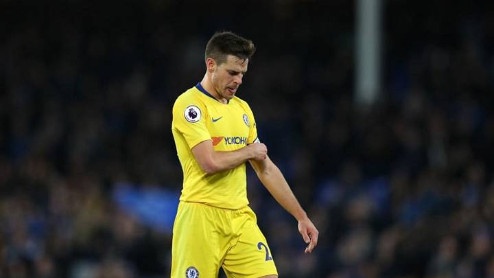 Cesar Azpilicueta Refuses to Criticise Chelsea Fans After 'Sarri Out' Chants in Cardiff Win Cesar Azpilicueta Refuses to Criticise Chelsea Fans After 'Sarri Out' Chants in Cardiff Win