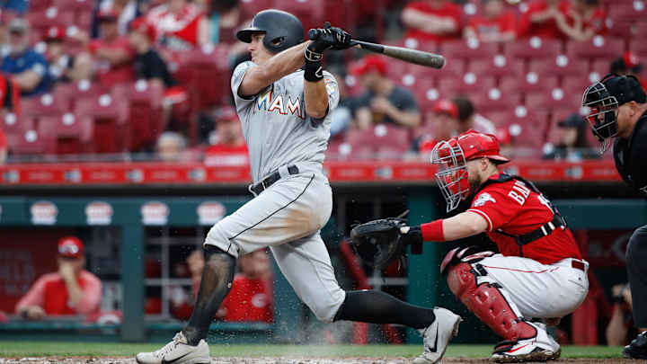 MLB Trade Rumors: Marlins Talking to Six Teams Concerning J.T. Realmuto Deal MLB Trade Rumors: Marlins Talking to Six Teams Concerning J.T. Realmuto Deal