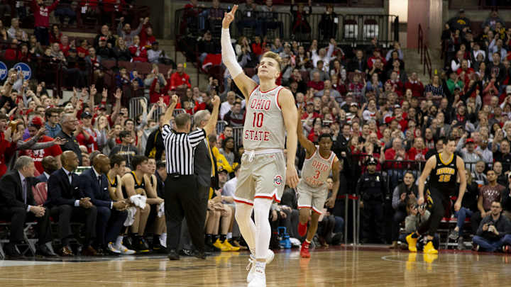Ohio State Earns 20-Point Blowout Win Over No. 22 Iowa Ohio State Earns 20-Point Blowout Win Over No. 22 Iowa